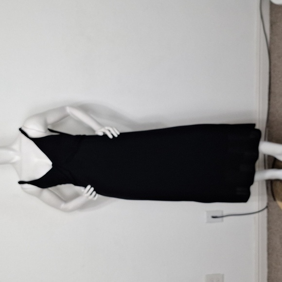 Ann Taylor Loft Black Classic Minimalist Capsule Midi Sheath Dress Size 6 - Picture 1 of 9